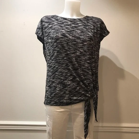 Max Studio Black & White print side tie t- shirt - Picture 1 of 4